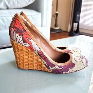 Tory Burch Flora Canvas Woven Wedge Heels Size 9